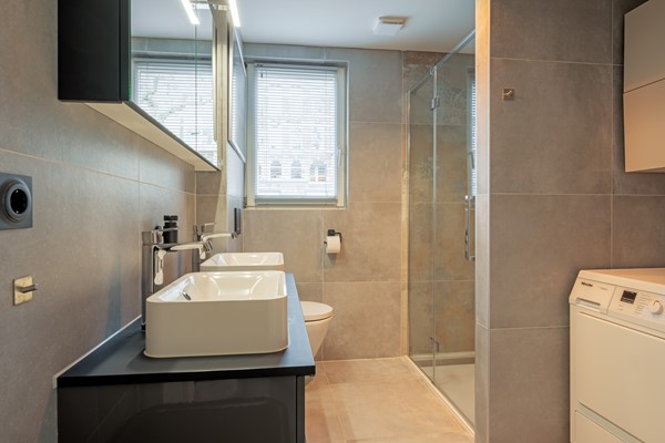 Medium property photo - Stadhouderskade 562, 1073 BB Amsterdam